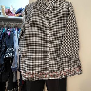 ROBBIE BEE two piece silk pantsuit